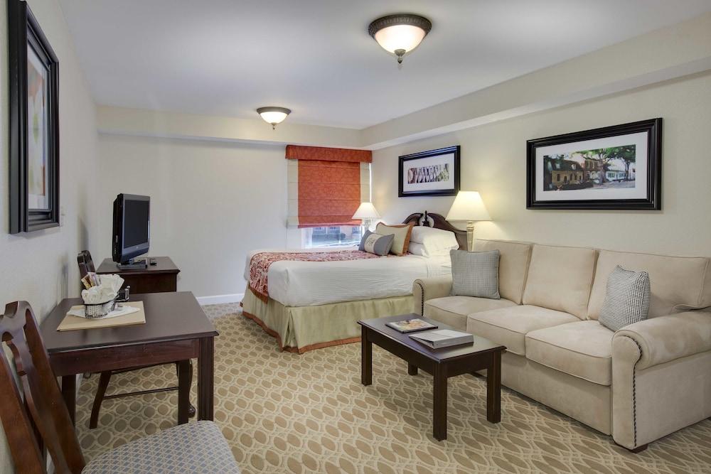 Bluegreen Vacations Patrick Henry Sqr, Ascend Resort Collection Williamsburg Exterior photo