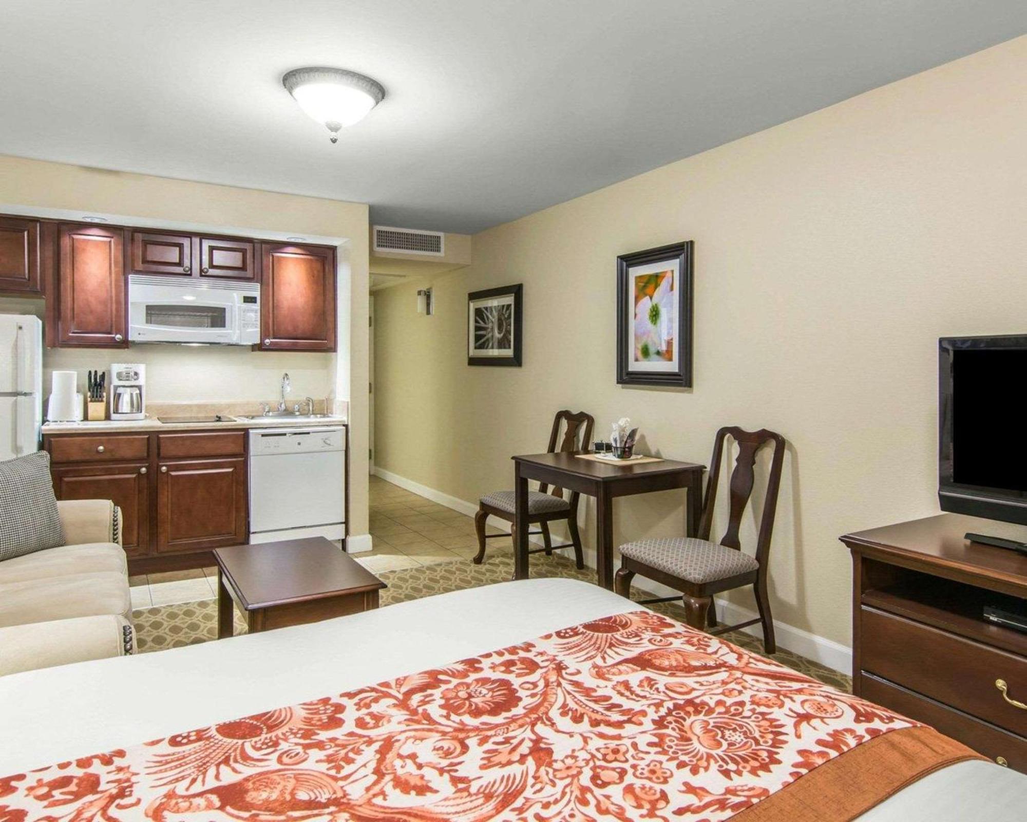 Bluegreen Vacations Patrick Henry Sqr, Ascend Resort Collection Williamsburg Exterior photo